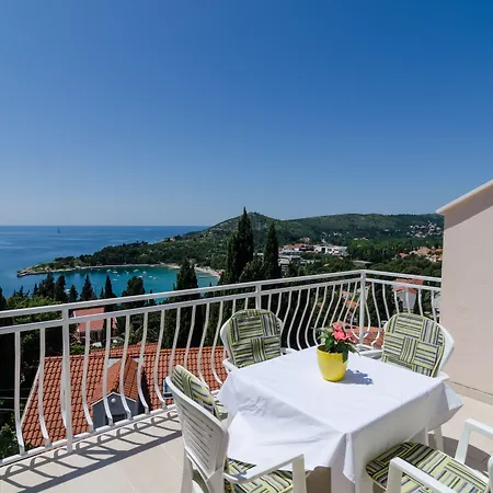 Apartament Marmo Mlini