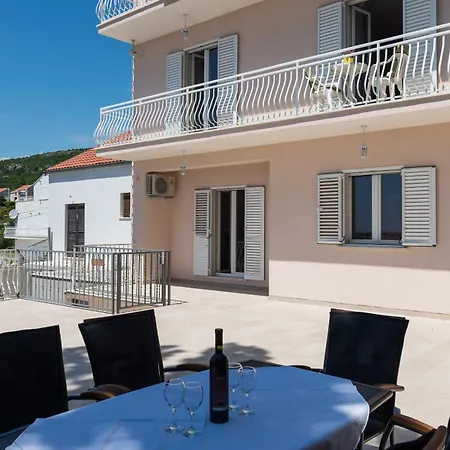 Apartment Marmo *